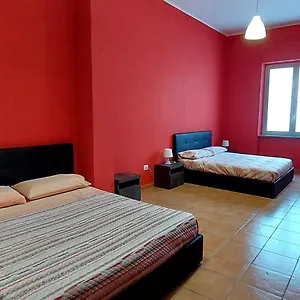 Casa vacanze Il Vicoletto, Brolo